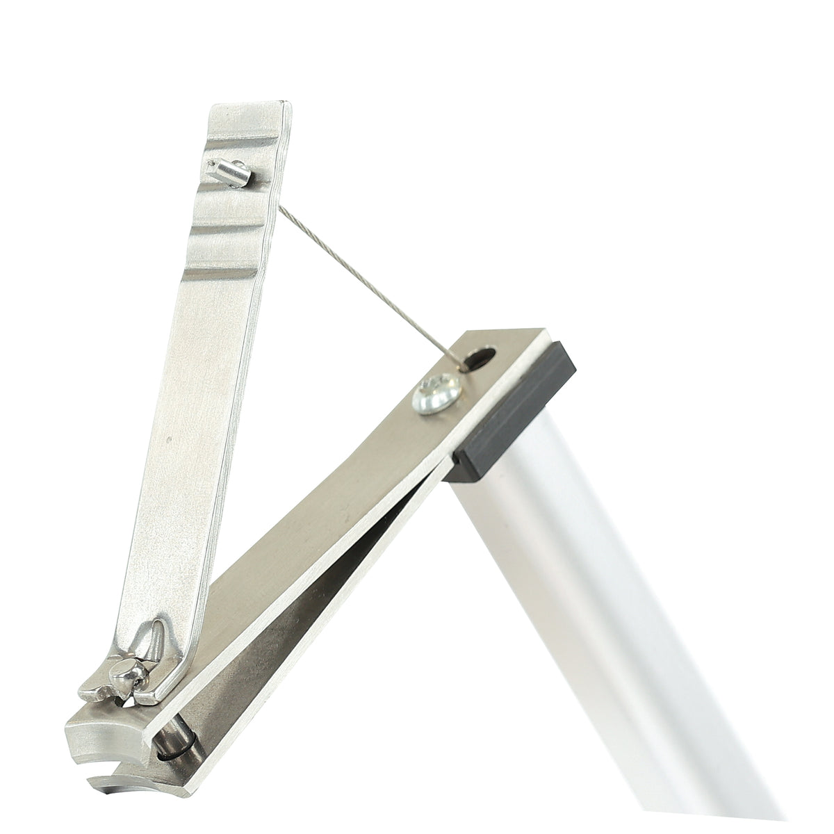 close up of the clippers